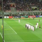Freistoß im Spiel AC Milan - AS Roma